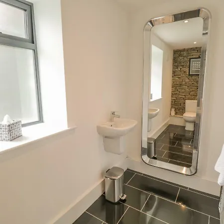 Lower View Apartment Windermere
